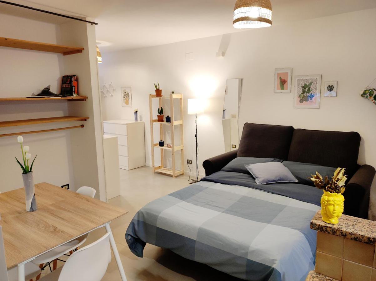 Loft Con Cortiletto - 100 Meters From The Beach Appartamento Cefalù Esterno foto